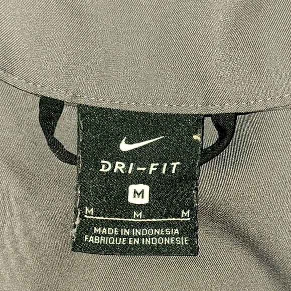 Nike Dri-Fit Jacket Size Medium Color Grey - Picture 3 of 3